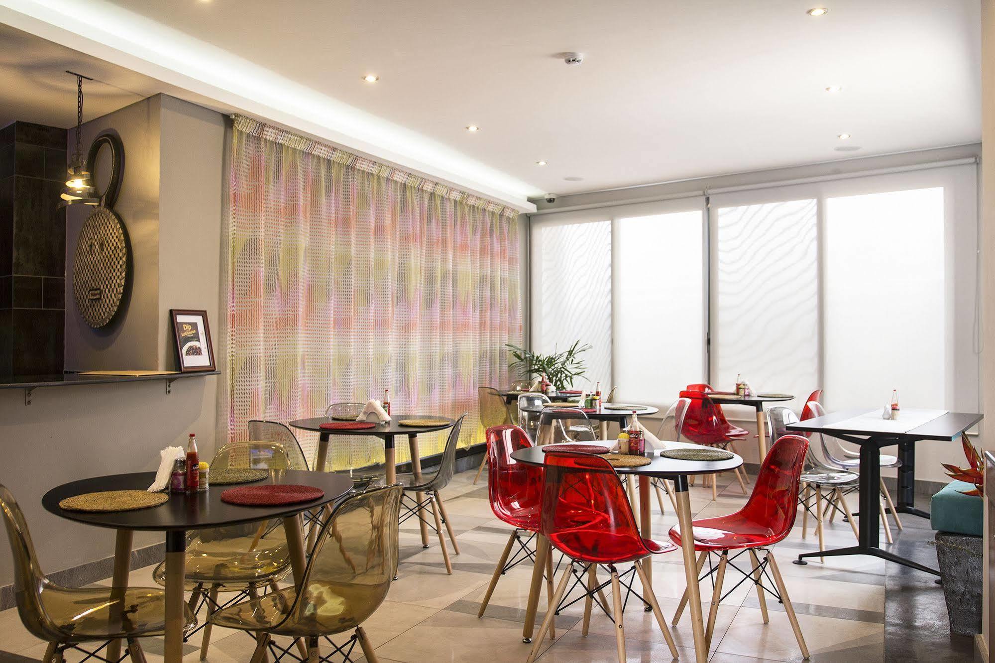 Urbano Hotel By Roots Wiaboman Eksteriør bilde